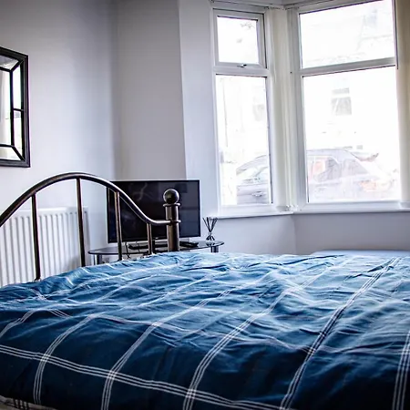 33 Turner Street * Redcar